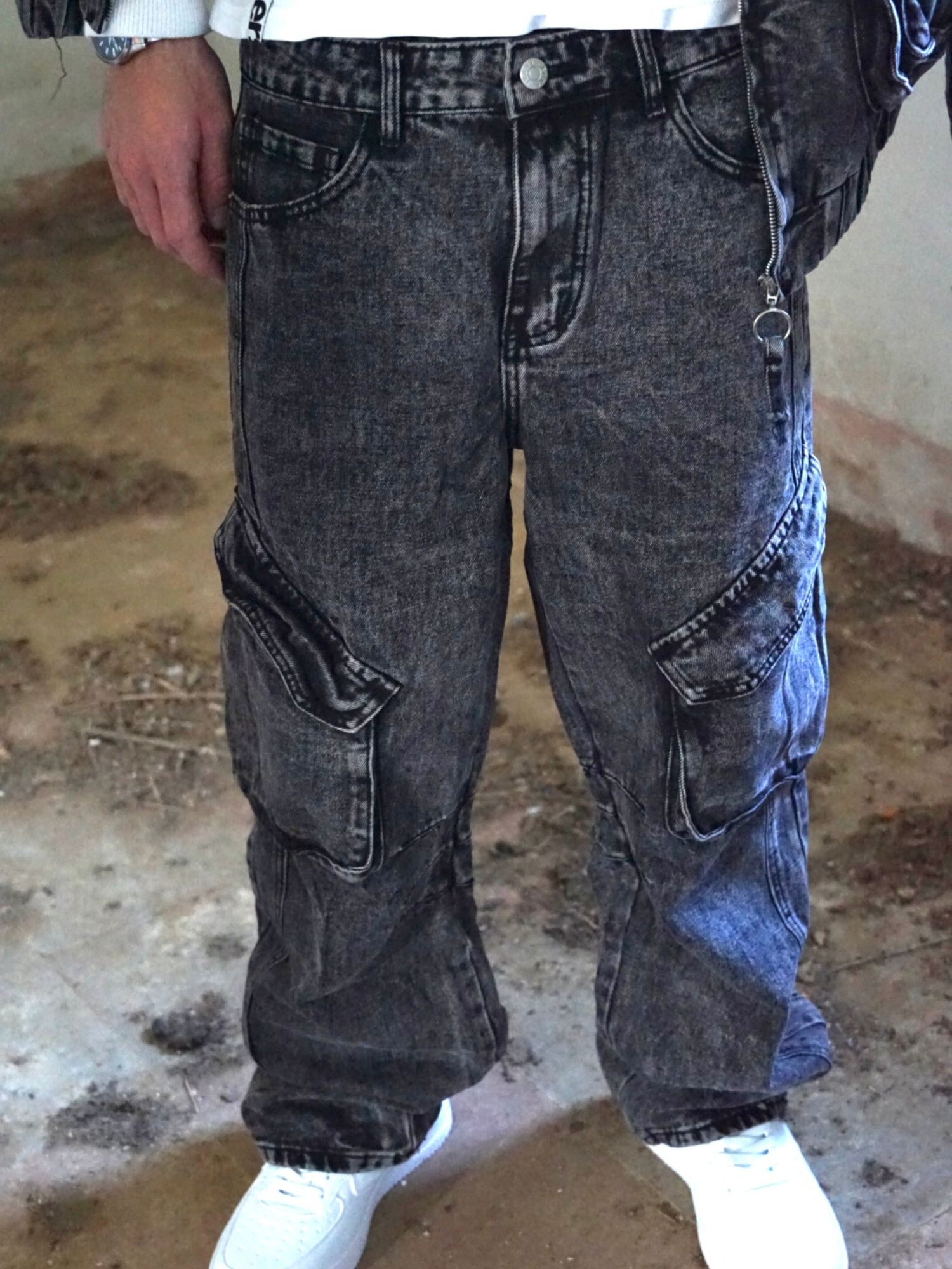 Jeans Uomo Grigio con Tasche – Streetwear Arte Uomo